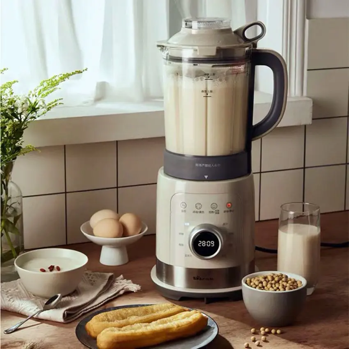 Máy làm sữa hạt Bear B10U5 sở hữu nhiều nhiều ưu điểm, tính năng vượt trội hứa hẹn sẽ là “trợ thủ” bếp núc đắc lực dành cho bạn